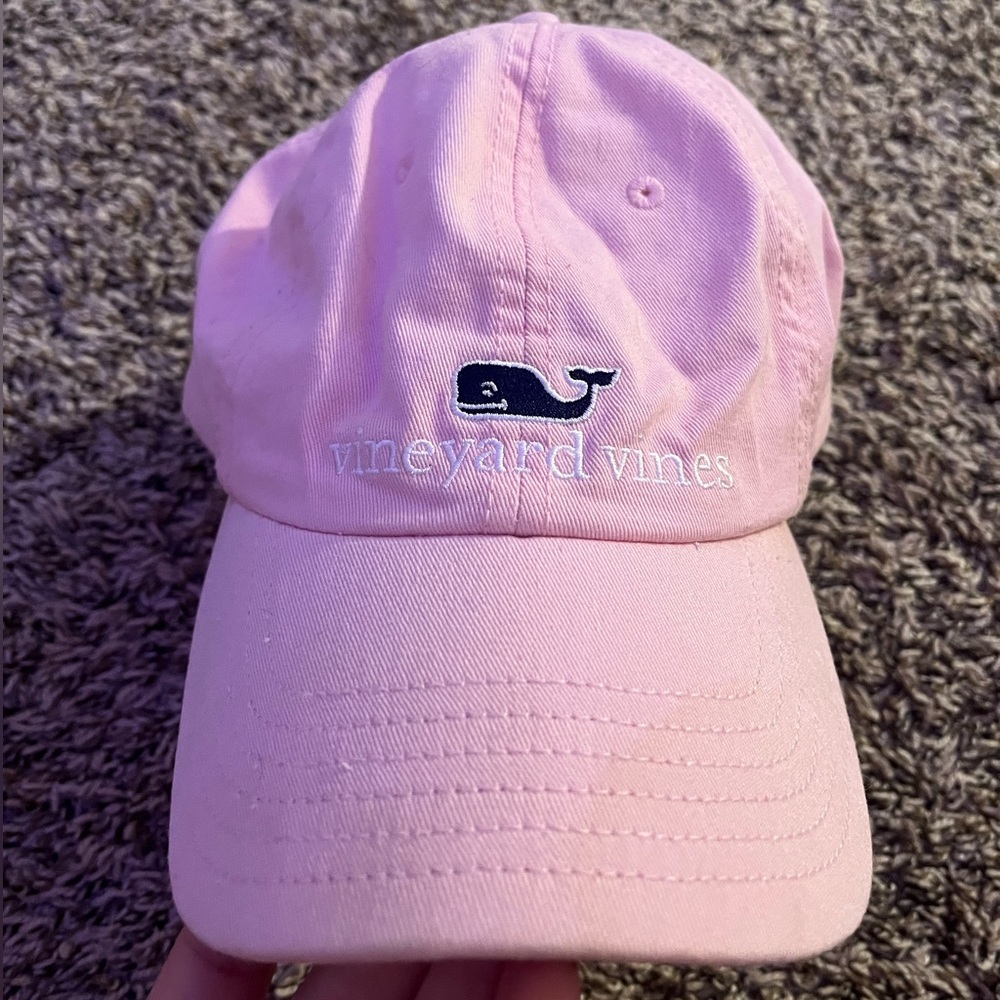 vineyard vines pink hat